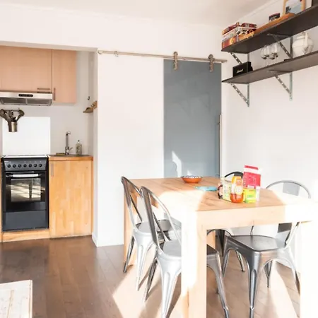 Superb Apartment With View On Montmartre ! パリ