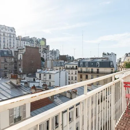 Superb Apartment With View On Montmartre ! アパート *