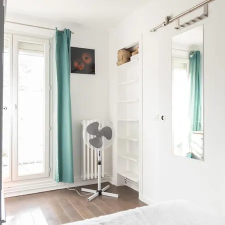 Superb Apartment With View On Montmartre ! アパート *