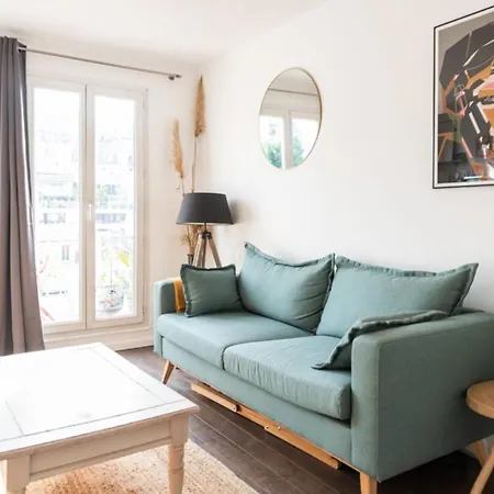 アパート Superb Apartment With View On Montmartre ! パリ